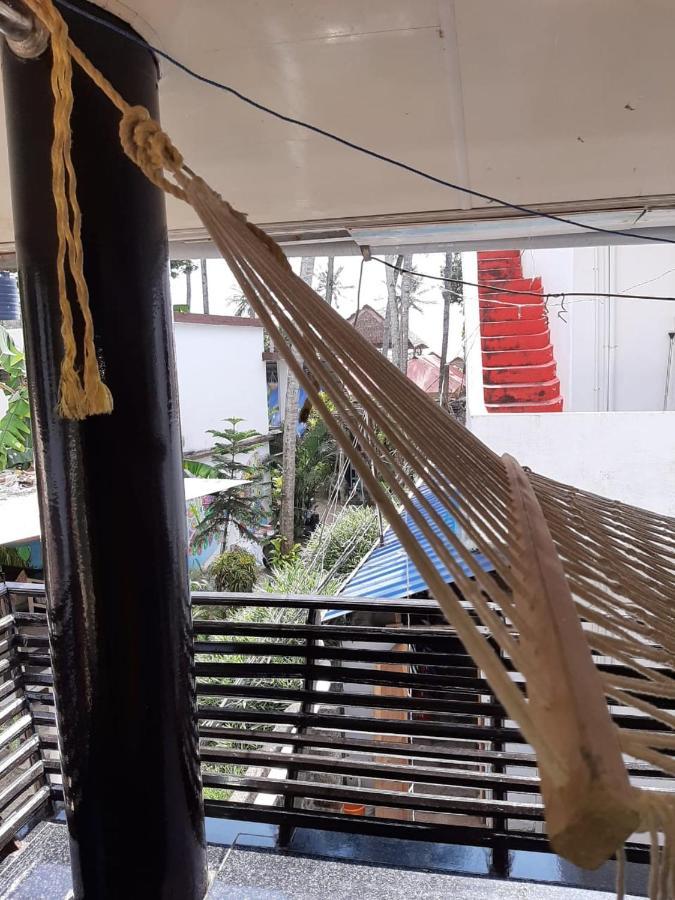 Hôtel Mummy Bamboo House à Varkala Extérieur photo