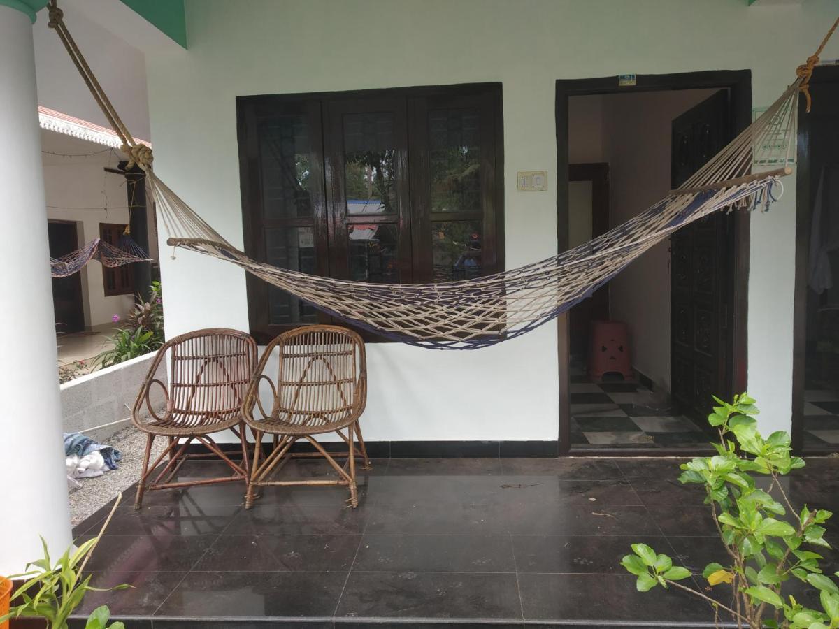 Hôtel Mummy Bamboo House à Varkala Extérieur photo