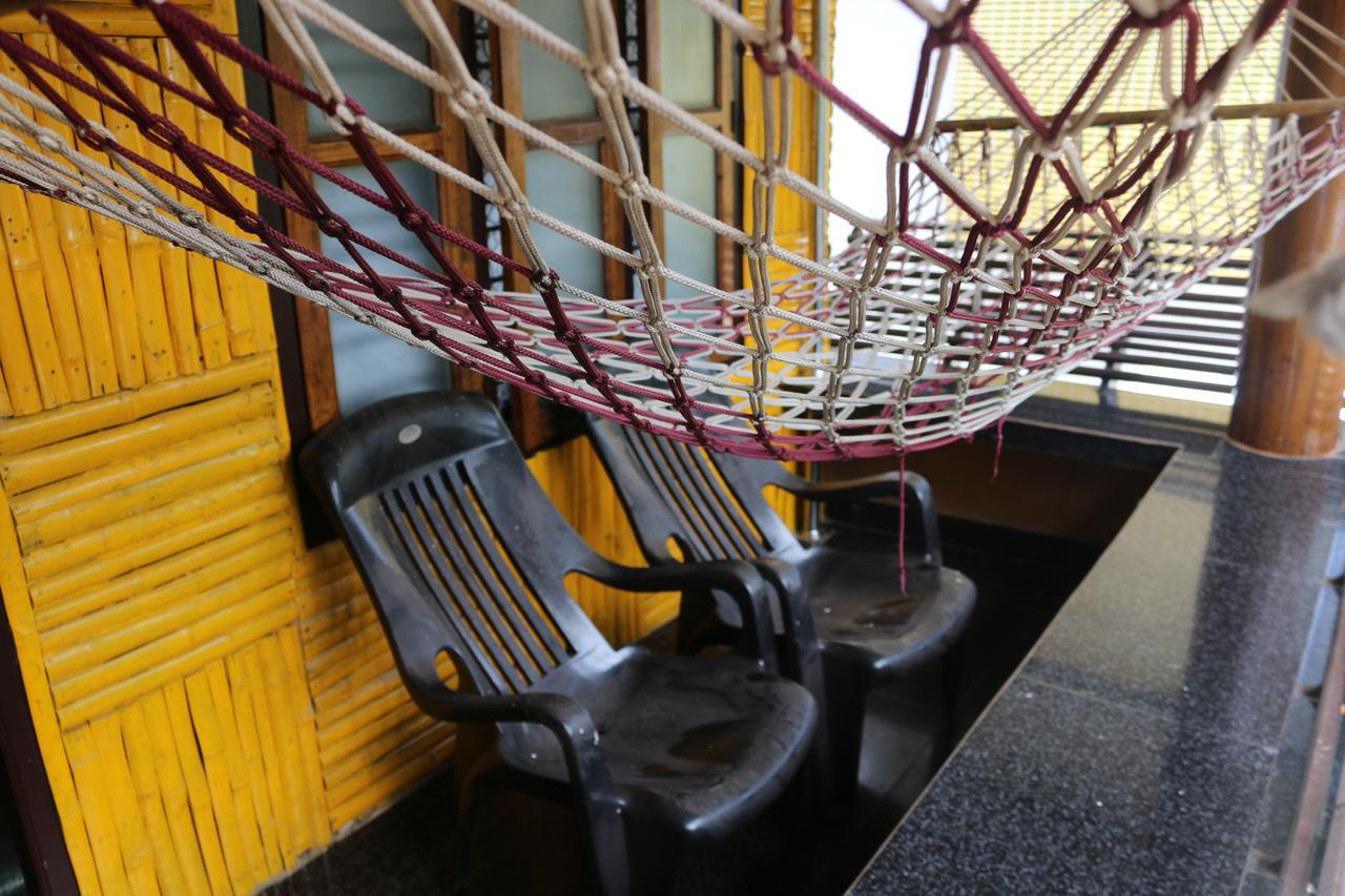 Hôtel Mummy Bamboo House à Varkala Extérieur photo