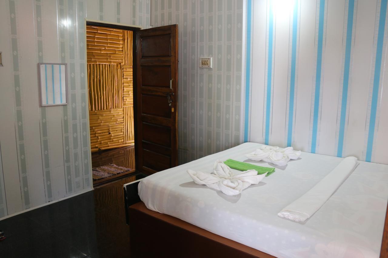 Hôtel Mummy Bamboo House à Varkala Extérieur photo
