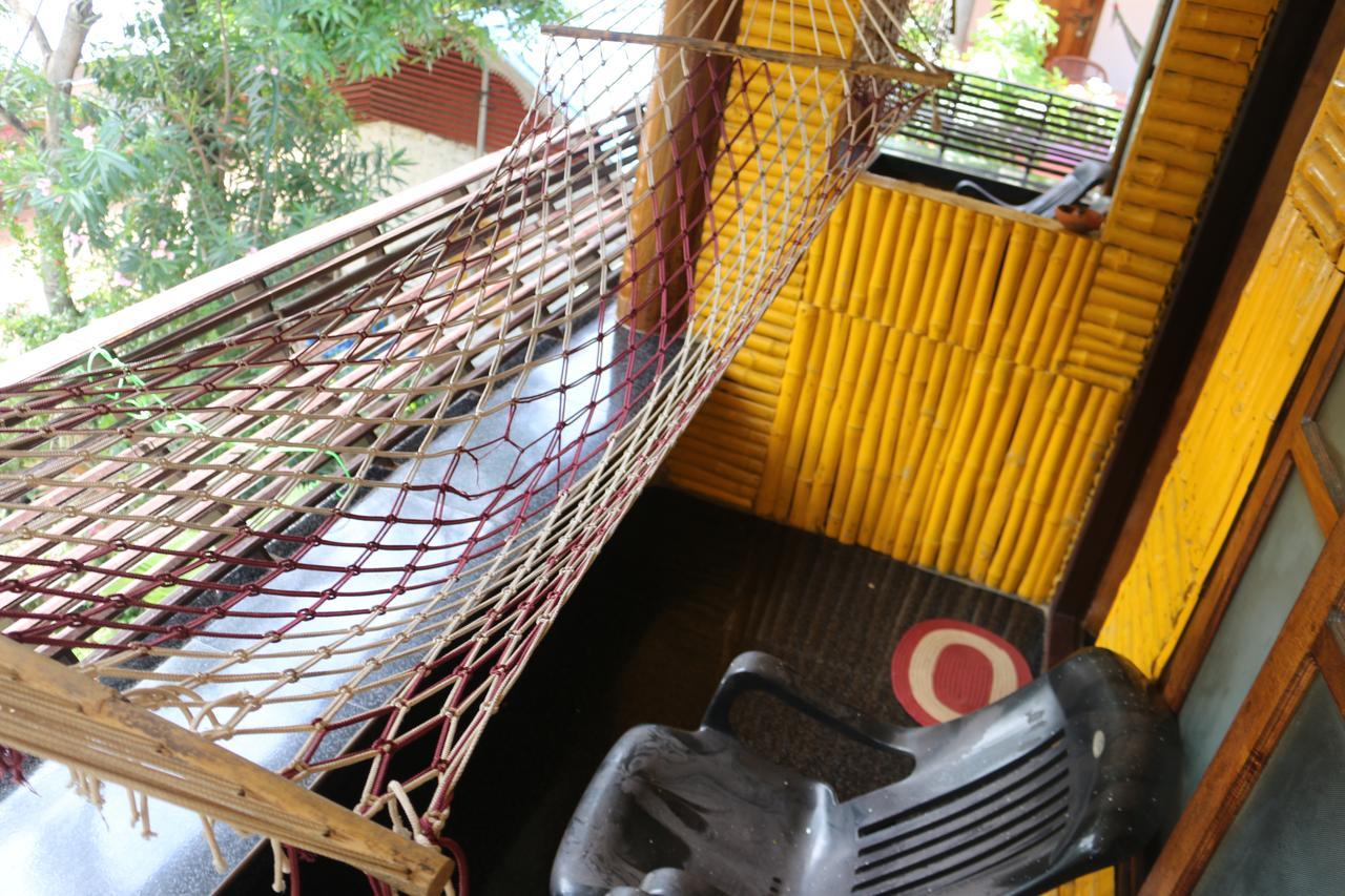 Hôtel Mummy Bamboo House à Varkala Extérieur photo
