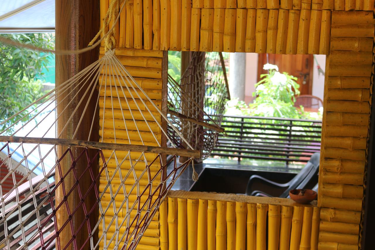 Hôtel Mummy Bamboo House à Varkala Extérieur photo