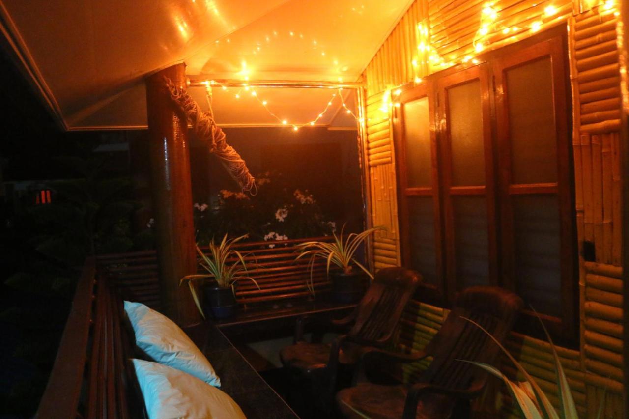 Hôtel Mummy Bamboo House à Varkala Extérieur photo